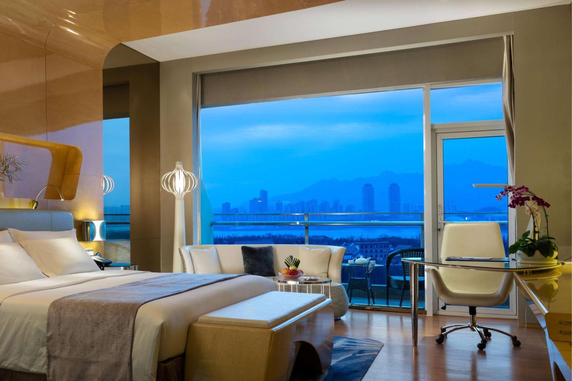 Wyndham Grand Qingdao Otel Dış mekan fotoğraf