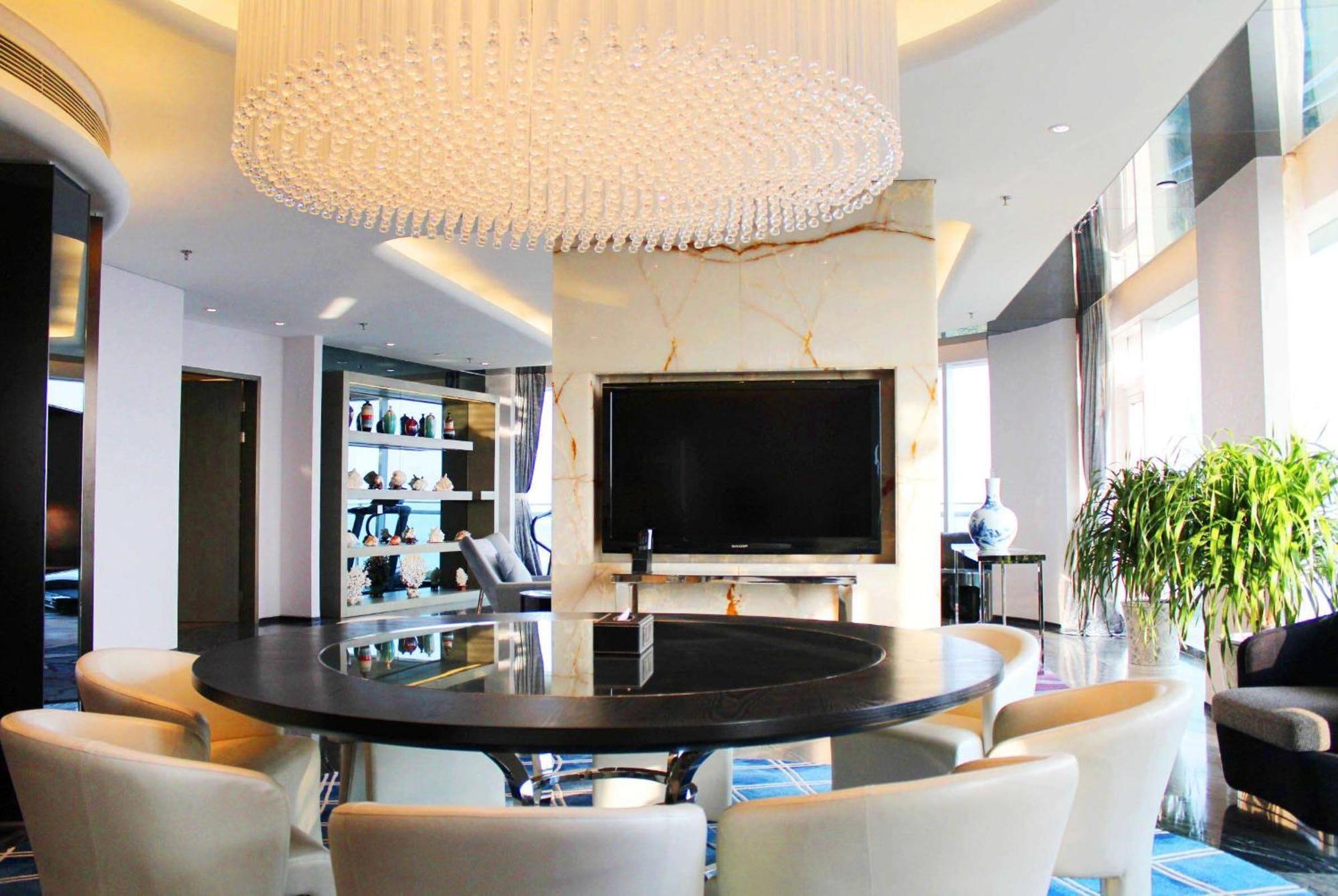 Wyndham Grand Qingdao Otel Dış mekan fotoğraf